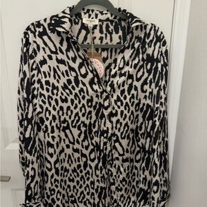 Umgee Black and White Animal Print Blouse